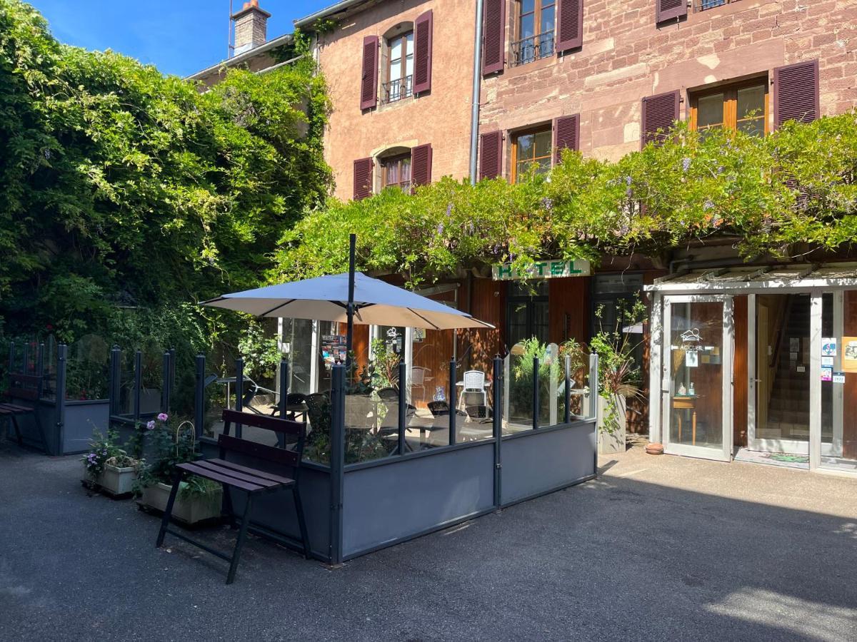 Hotel Du Lion Vert Luxeuil-les-Bains Exterior foto